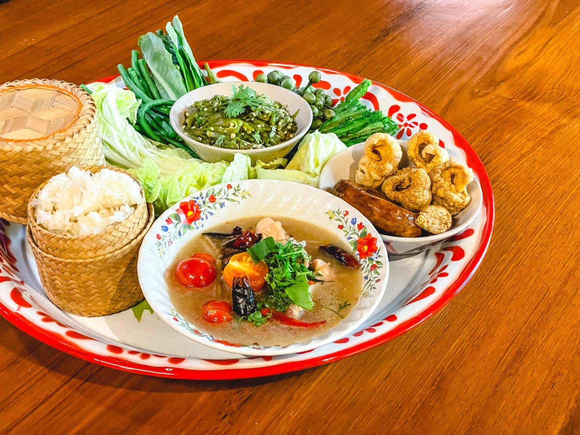 Baanthep Antique Homestay Phrae Buitenkant foto