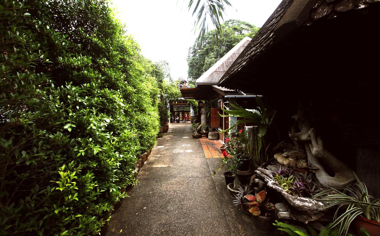 Baanthep Antique Homestay Phrae Buitenkant foto